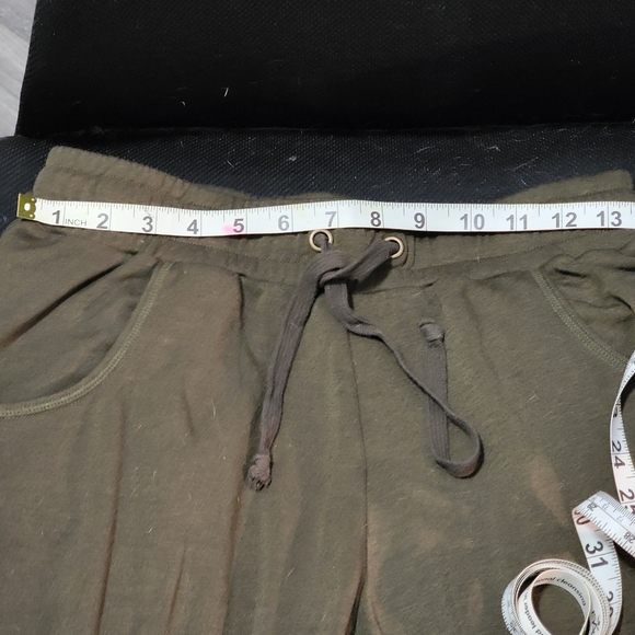 Grace & Lace sweatpants. S. Olive green. - Picture 5 of 5